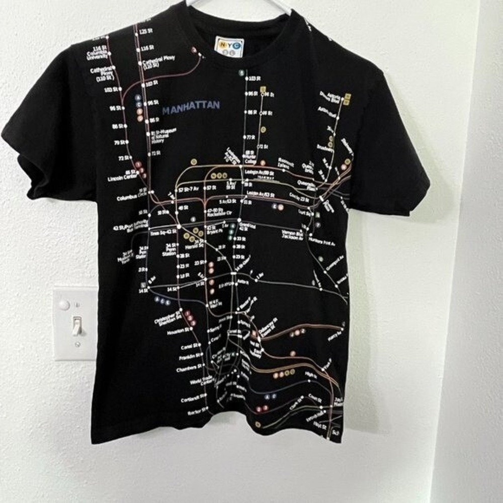 NYC Subway Line Crewneck line Short Sleeve Black Manhattan Vintage Sz L Runs Sma